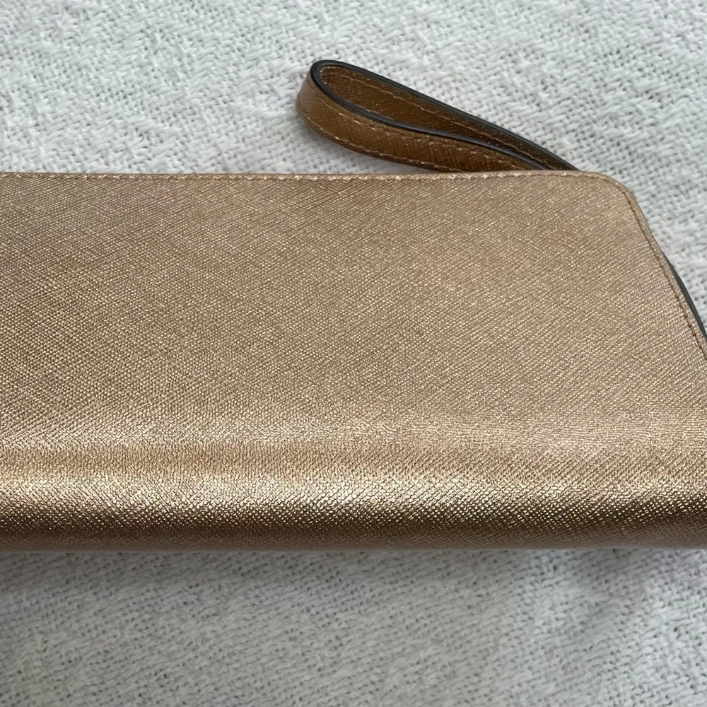 Michael Kors Gold Wristlet Wallet with Rose Gold features- Jet‎ Set